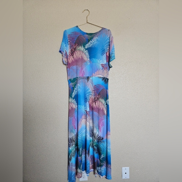Soft Surroundings Anya Maxi Dress - Picture 8 of 9